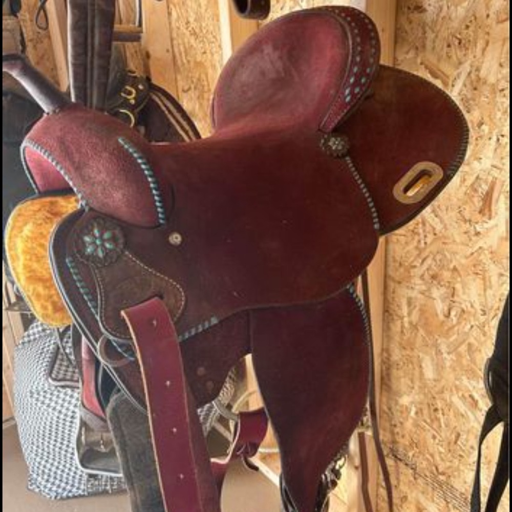 Barrel saddle